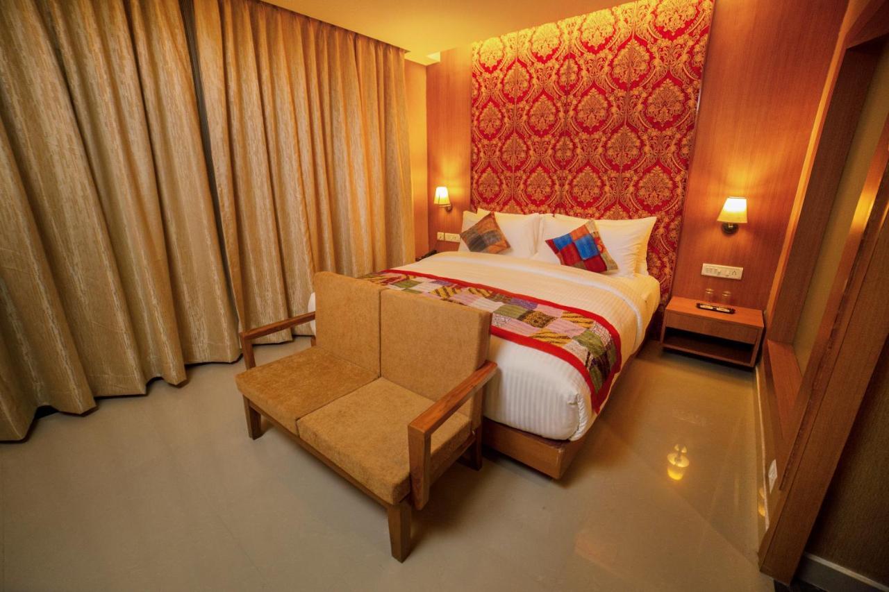 Abhyagama Hotel 디가 외부 사진
