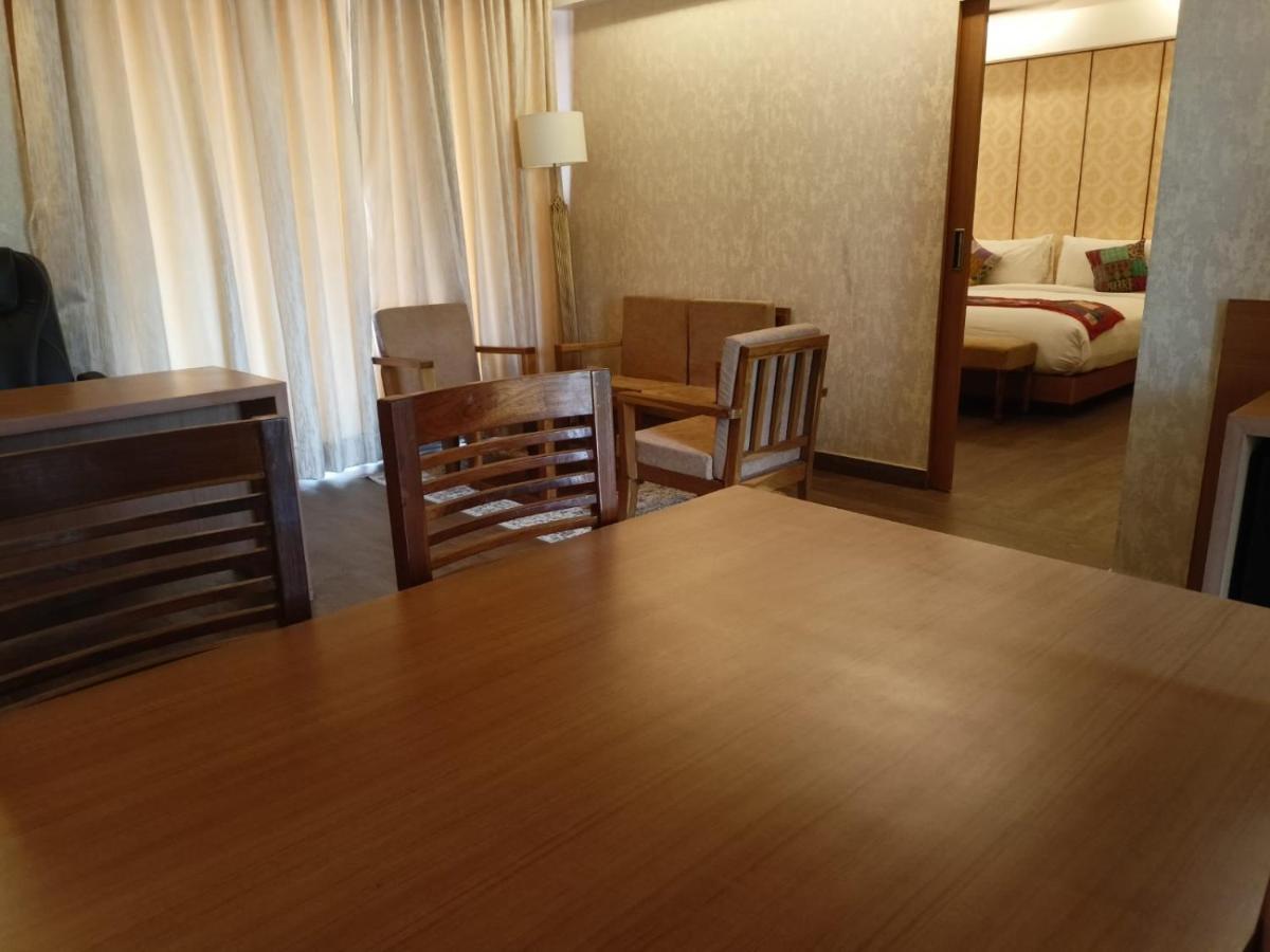 Abhyagama Hotel 디가 외부 사진