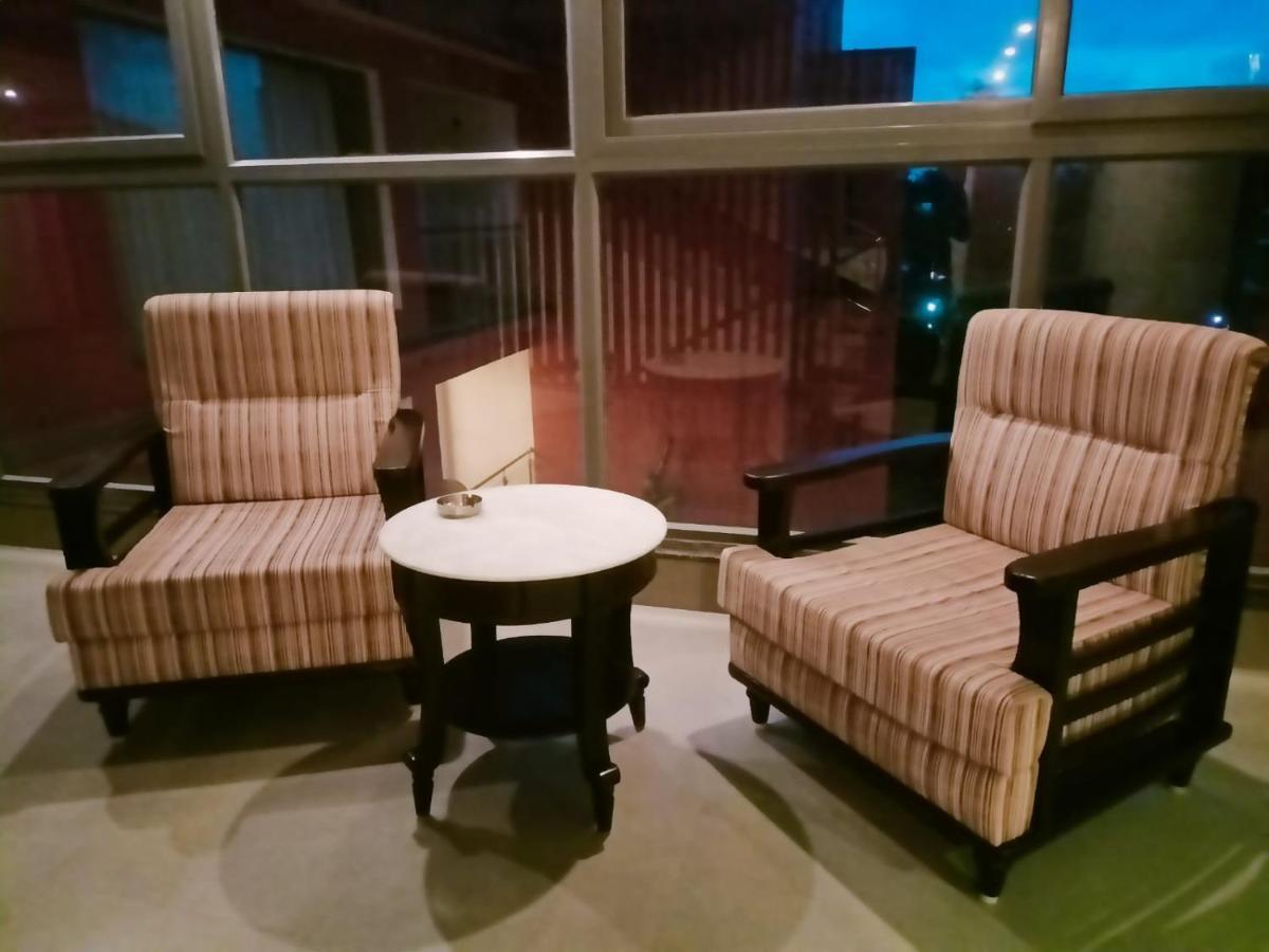 Abhyagama Hotel 디가 외부 사진