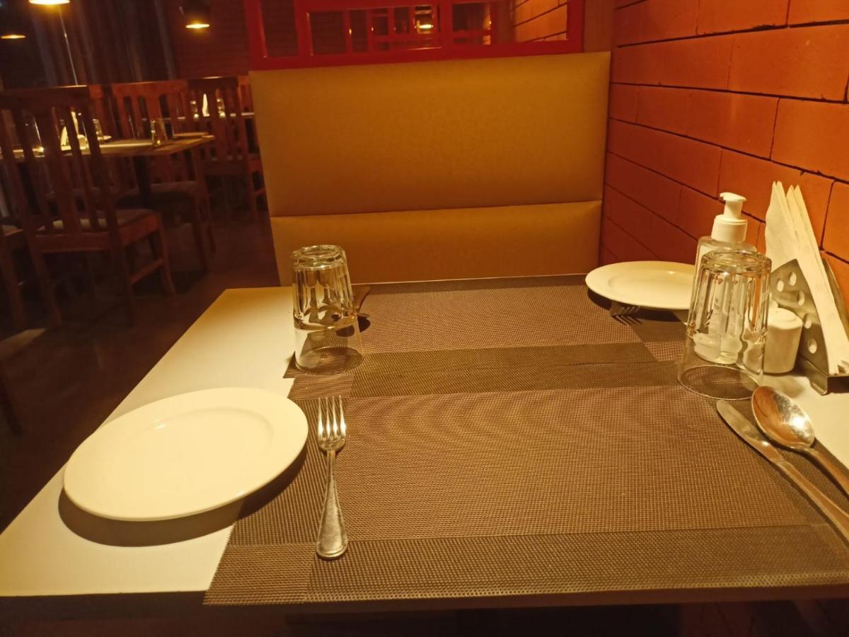 Abhyagama Hotel 디가 외부 사진