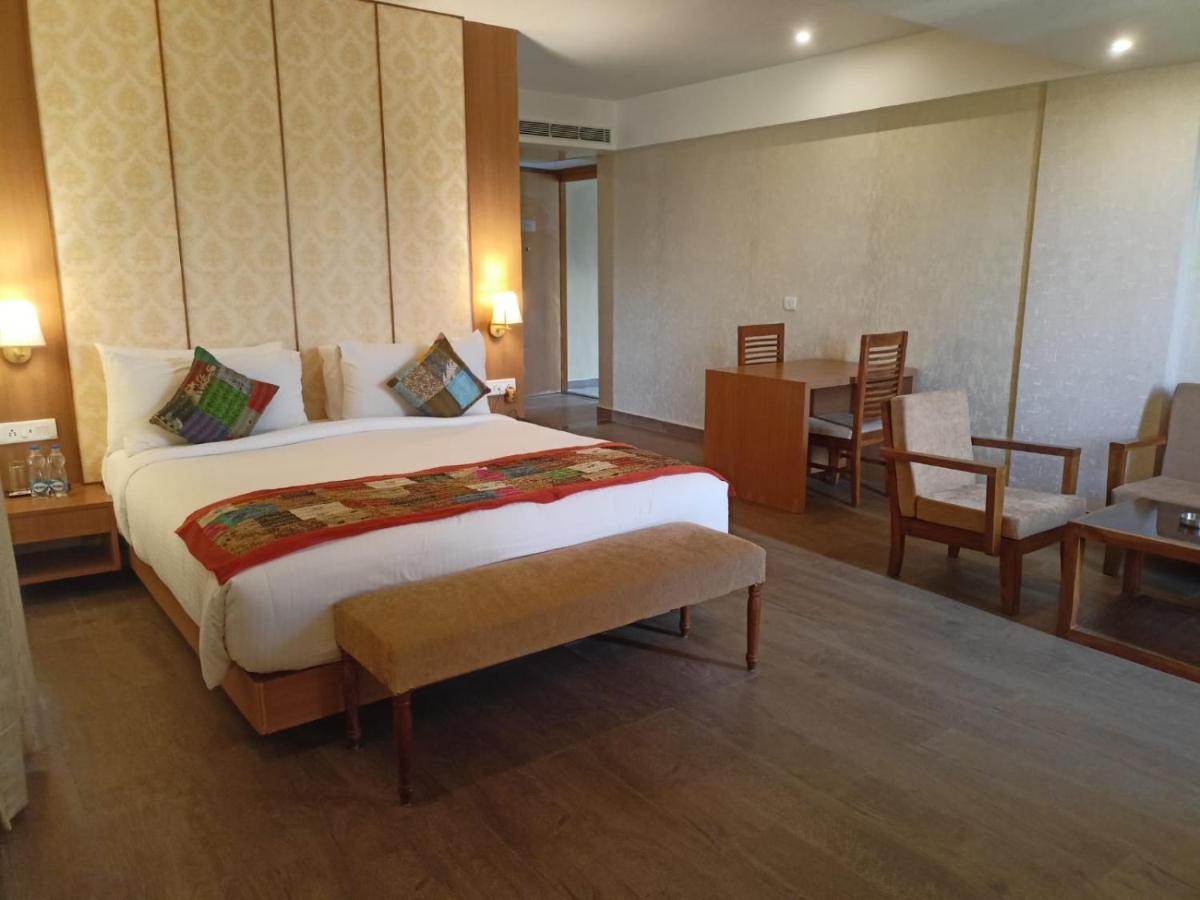 Abhyagama Hotel 디가 외부 사진