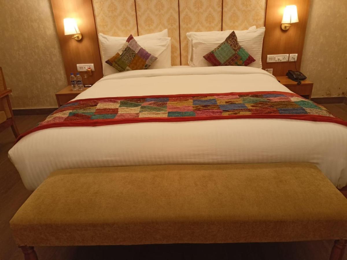 Abhyagama Hotel 디가 외부 사진